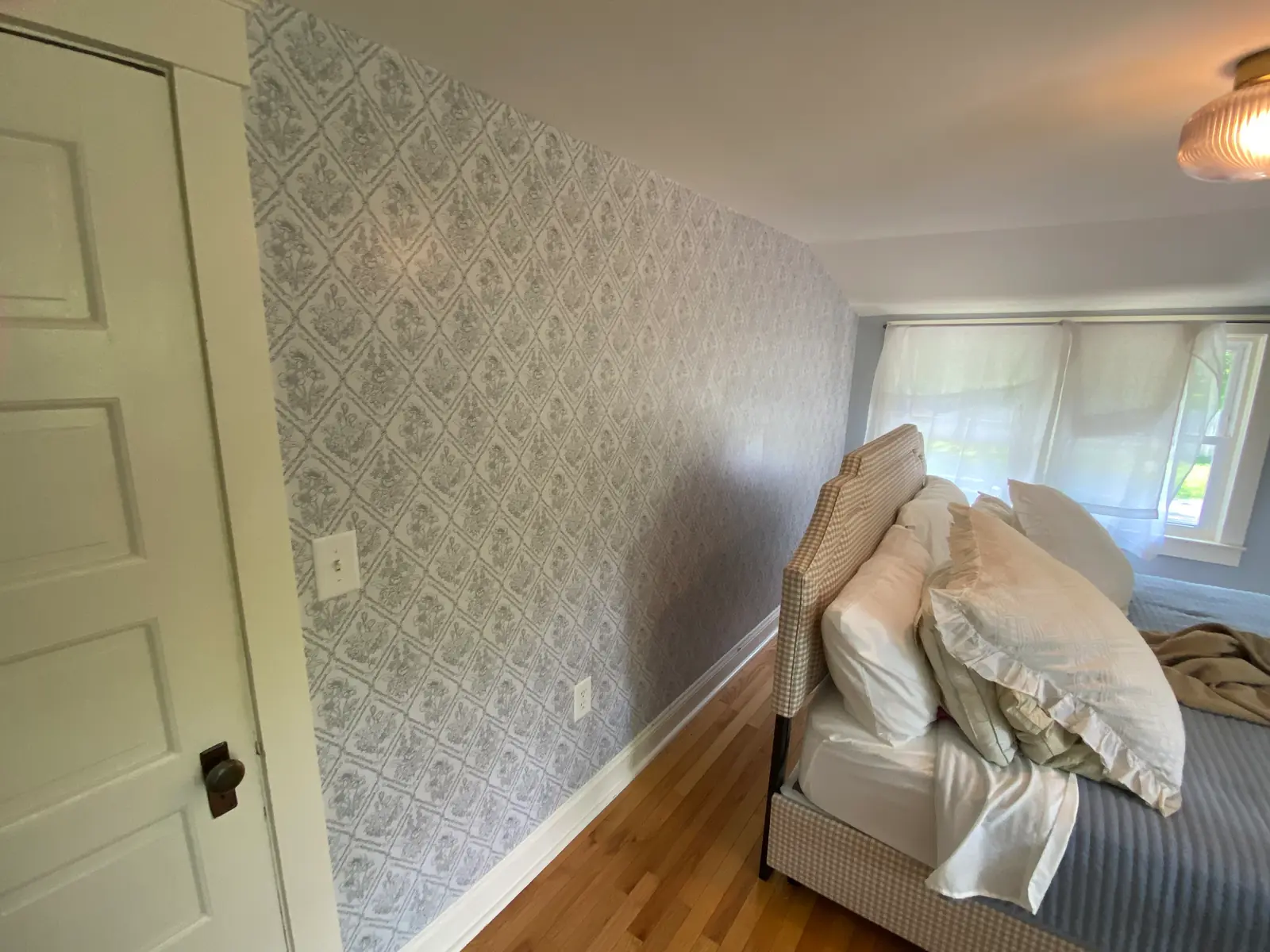 peel & stick accent wall in Far Hills, NJ