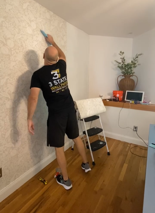 wallpaper installation in Manhattan, NY